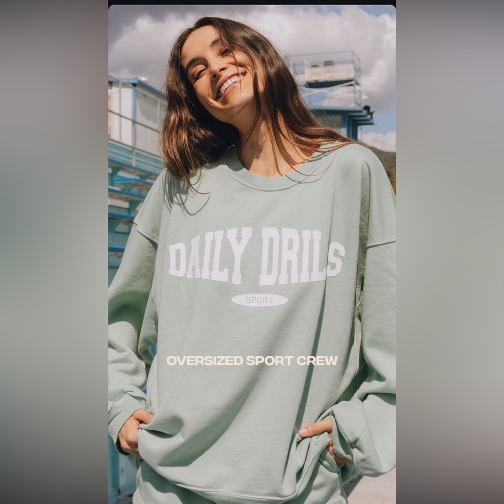 Daily Drills XS/S oversized crewneck